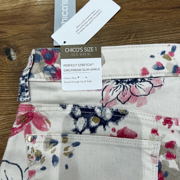 Chico's NWT Cream and Pink Floral Straight Leg Jeans Size 1 - Picture 5 of 6